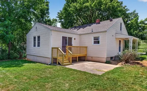 303 Grubert Avenue Staunton VA 24401