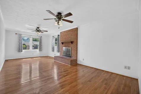 1126 Woodleigh Court Harrisonburg VA 22802