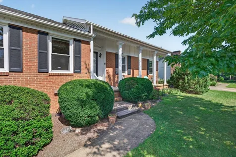 1126 Woodleigh Court Harrisonburg VA 22802