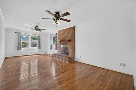 1126 Woodleigh Court Harrisonburg VA 22802