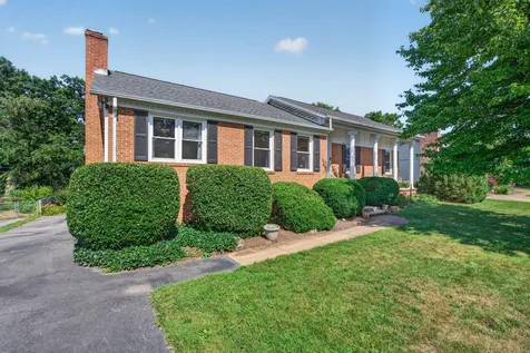 1126 Woodleigh Court Harrisonburg VA 22802