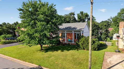 1126 Woodleigh Court Harrisonburg VA 22802