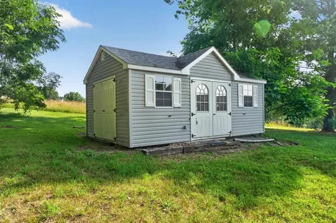 361 Howardsville Road Staunton VA 24401
