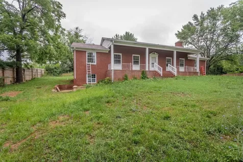 939 Vine Street Harrisonburg VA 22801