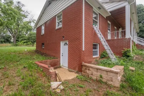 939 Vine Street Harrisonburg VA 22801