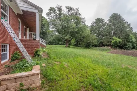 939 Vine Street Harrisonburg VA 22801
