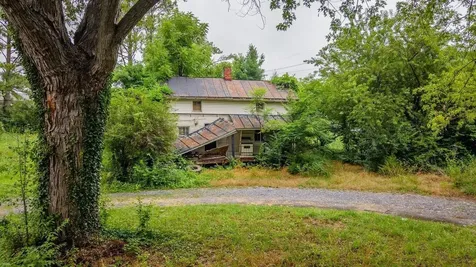 939 Vine Street Harrisonburg VA 22801
