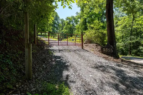 5855 Jollett Road Elkton VA 22827