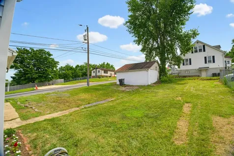 2202 Poplar Street Staunton VA 24401