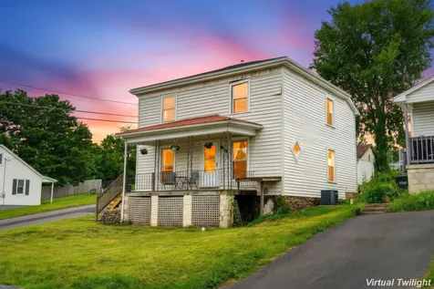 2202 Poplar Street Staunton VA 24401