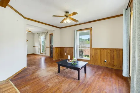 2202 Poplar Street Staunton VA 24401