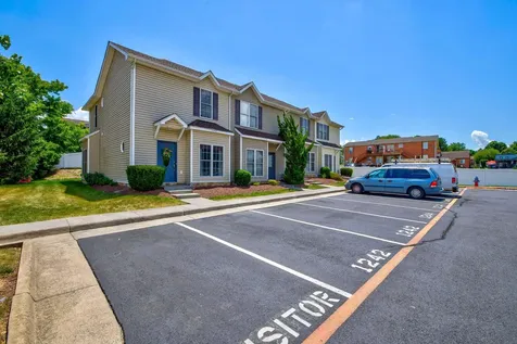 1242 Settlers Lane Harrisonburg VA 22802