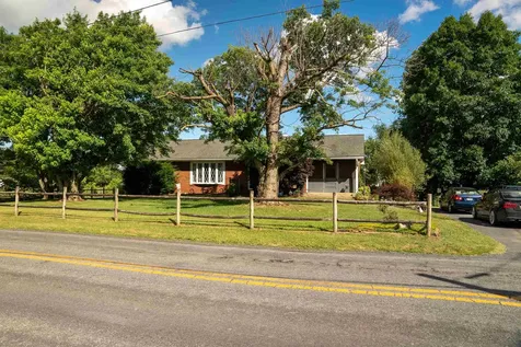 7115 Community Center Road Dayton VA 22821