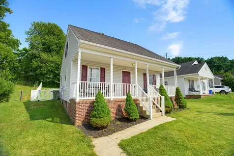 358 Delphine Avenue S Waynesboro VA 22980