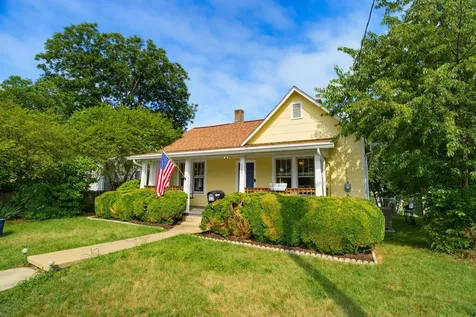 551 Highland Avenue Waynesboro VA 22980