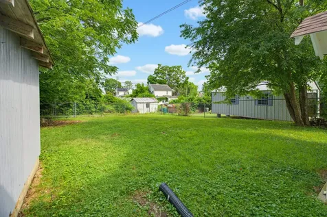 551 Highland Avenue Waynesboro VA 22980