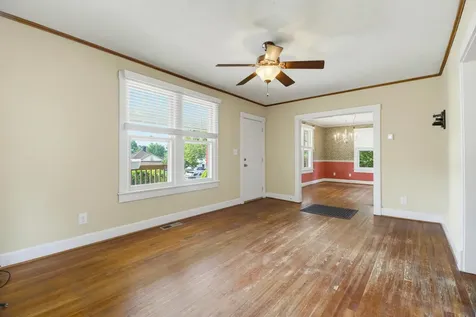 551 Highland Avenue Waynesboro VA 22980