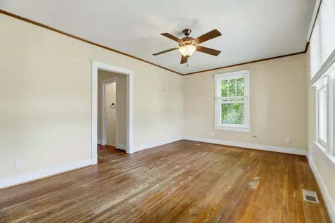551 Highland Avenue Waynesboro VA 22980