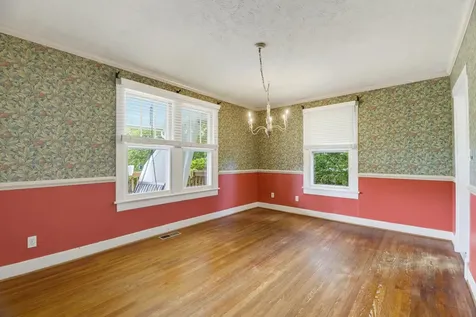 551 Highland Avenue Waynesboro VA 22980