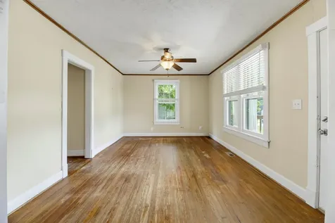 551 Highland Avenue Waynesboro VA 22980