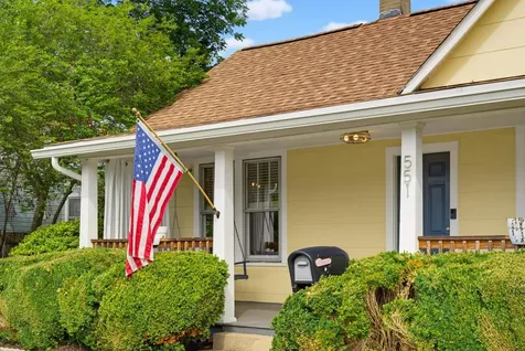 551 Highland Avenue Waynesboro VA 22980