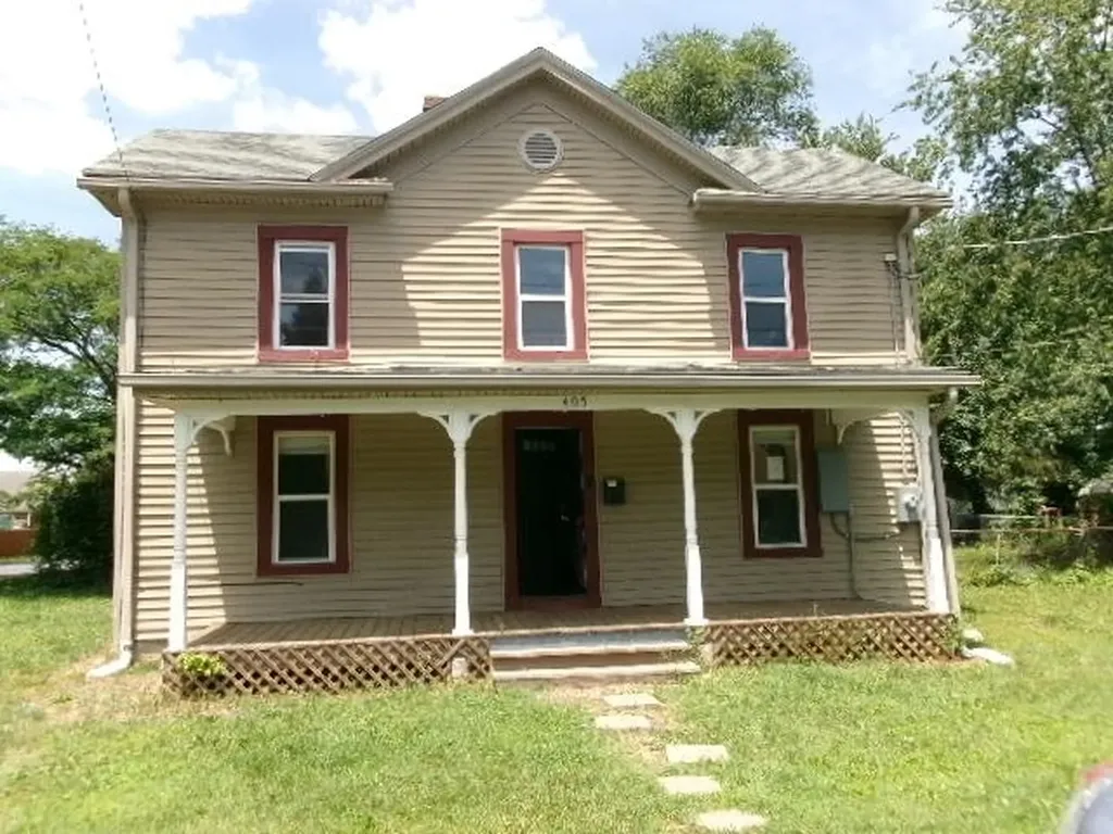 405 Bath Avenue N Waynesboro VA 22980