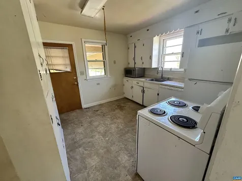 912 Saint Charles Avenue Charlottesville VA 22901