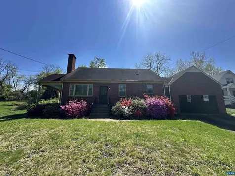 912 Saint Charles Avenue Charlottesville VA 22901