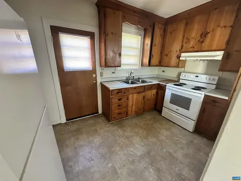 912 Saint Charles Avenue Charlottesville VA 22901