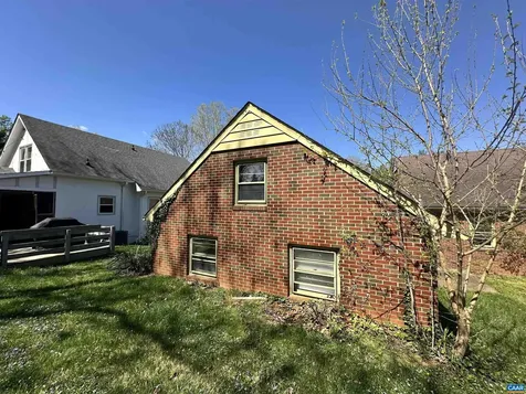 912 Saint Charles Avenue Charlottesville VA 22901