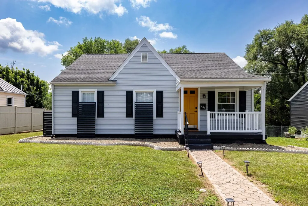 406 Rockingham Street E Elkton VA 22827