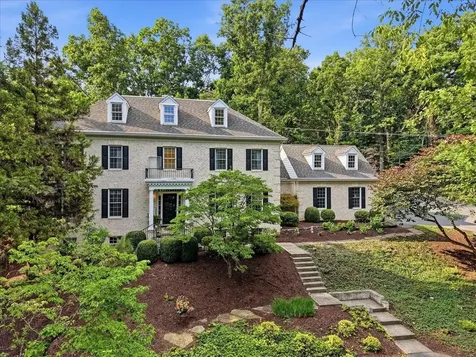 508 Wakefield Circle Staunton VA 24401
