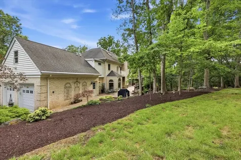 508 Wakefield Circle Staunton VA 24401