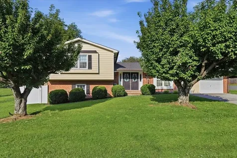 985 Marshall Street S Front Royal VA 22630