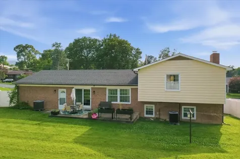 985 Marshall Street S Front Royal VA 22630