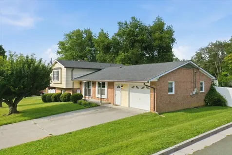 985 Marshall Street S Front Royal VA 22630