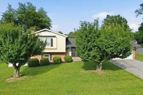 985 Marshall Street S Front Royal VA 22630