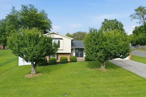 985 Marshall Street S Front Royal VA 22630