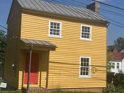 9 Jefferson Street N Staunton VA 24401