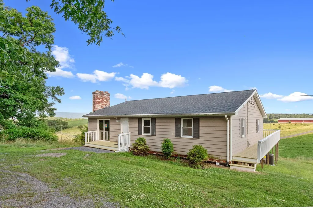 1919 Ridge Road New Market VA 22844
