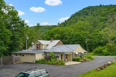 2175 Hankey Mountain Highway Churchville VA 24421