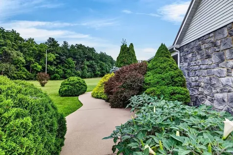 40 Bradford Street Swoope VA 24479