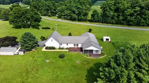 40 Bradford Street Swoope VA 24479