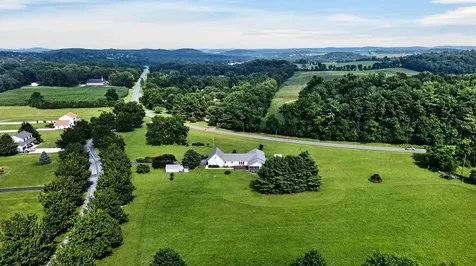40 Bradford Street Swoope VA 24479