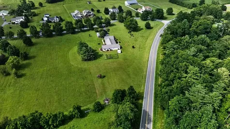 40 Bradford Street Swoope VA 24479