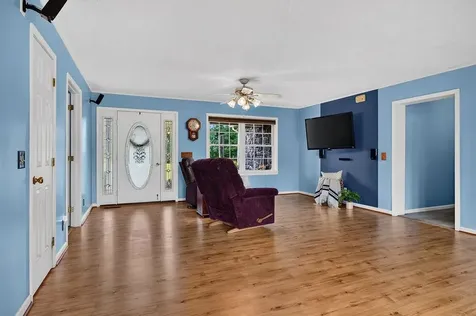 40 Bradford Street Swoope VA 24479