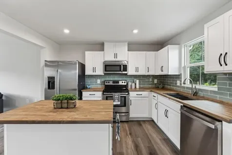753 Carson Circle Grottoes VA 24441