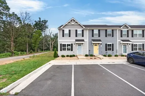 753 Carson Circle Grottoes VA 24441