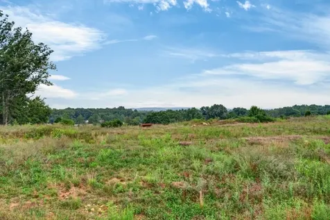 753 Carson Circle Grottoes VA 24441