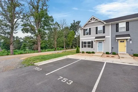 753 Carson Circle Grottoes VA 24441